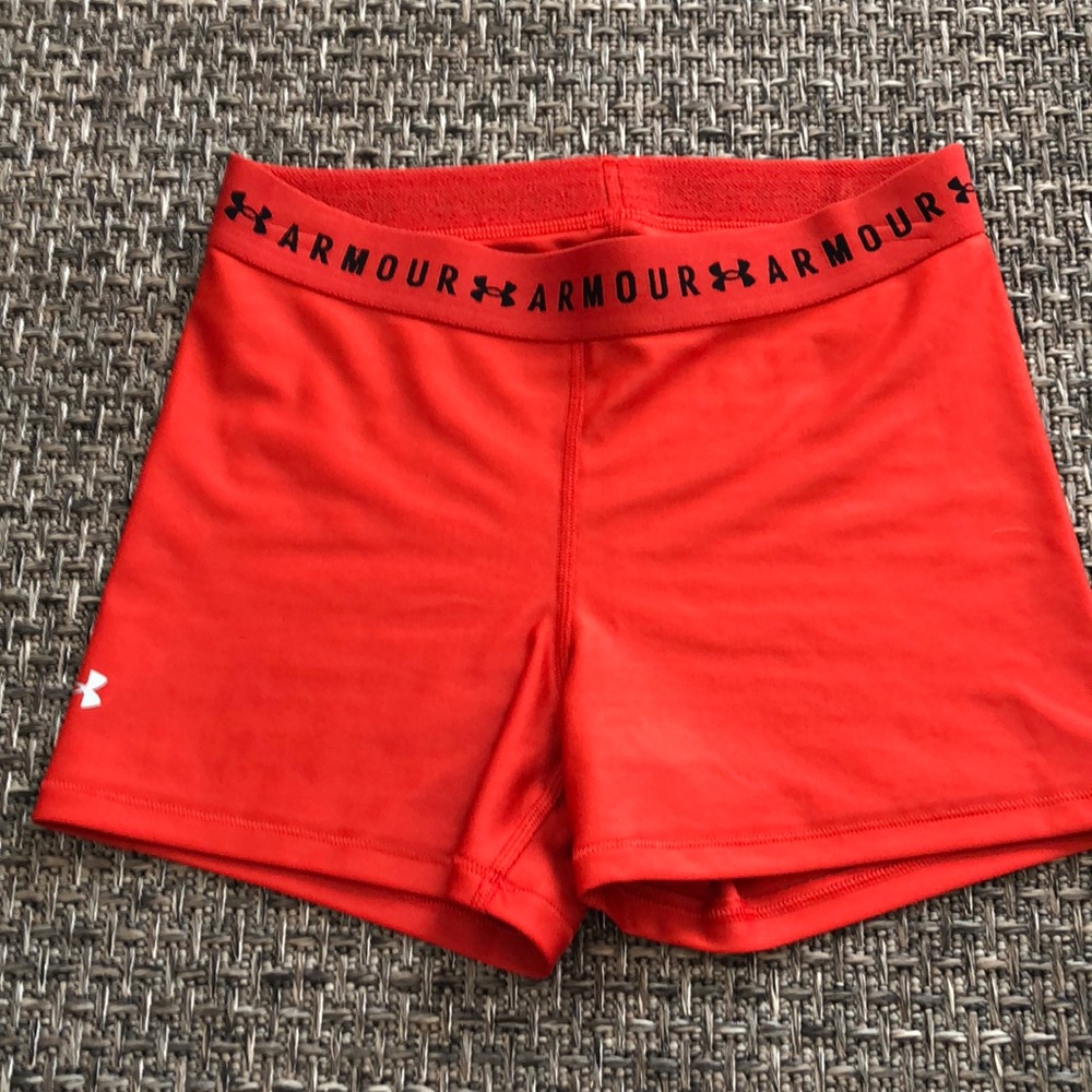 Under Armour Mid Rise Compression shorts